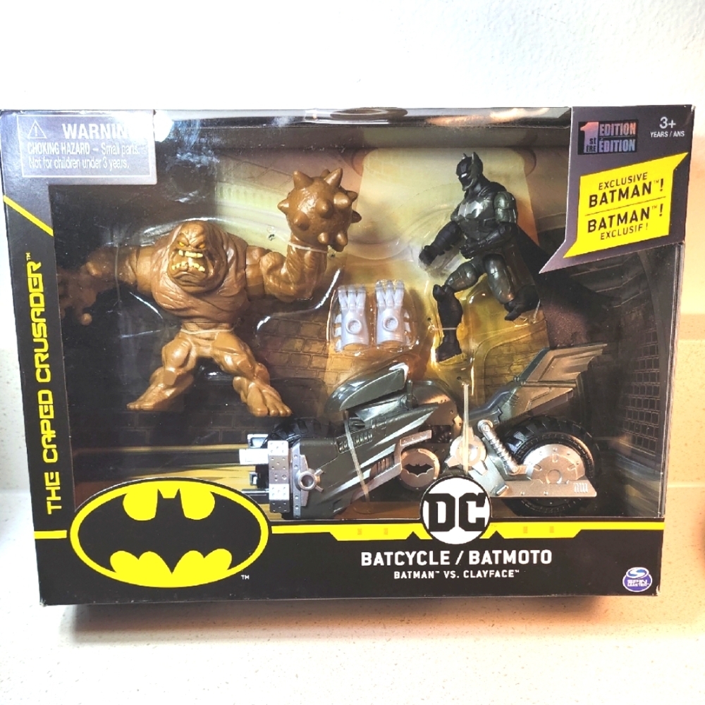 DC Batcycle and Batman vs. Clayface Playset 1st Edition. New. Action Figures